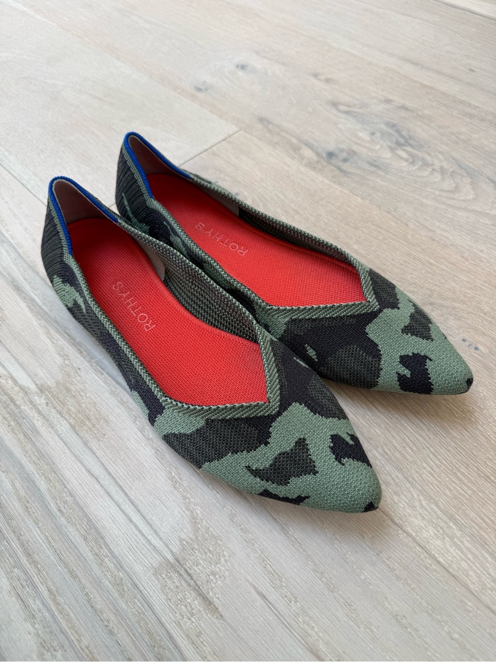 Rothy's Pointed Knit Flat in Olive Camo 11,5